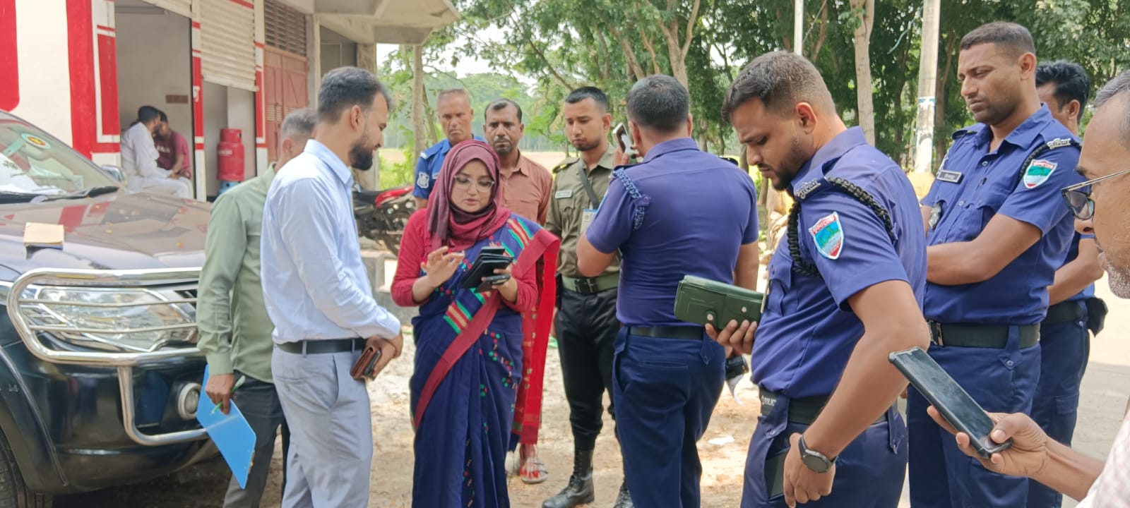 Mobile court in Chougachha seizes 200 liters of diesel, fines filling station 10,000 taka