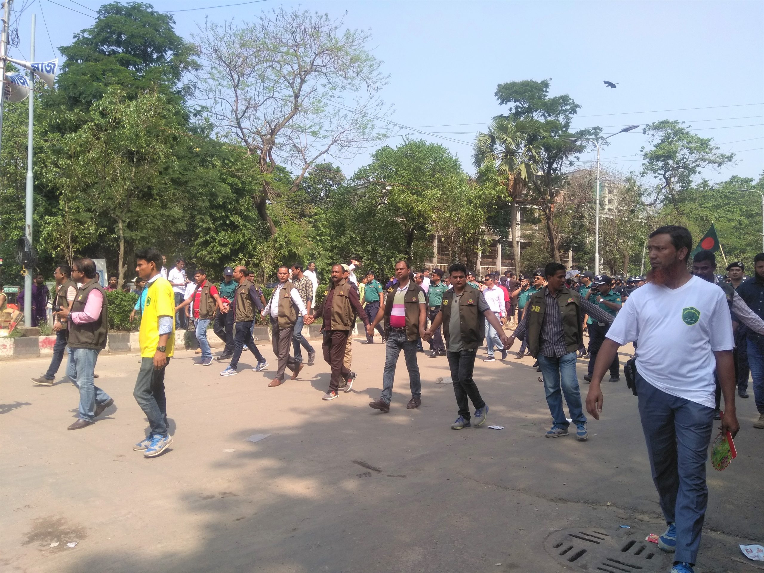 গাংনীতে গৃহবধূর ঝুলন্ত মরদেহ উদ্ধার