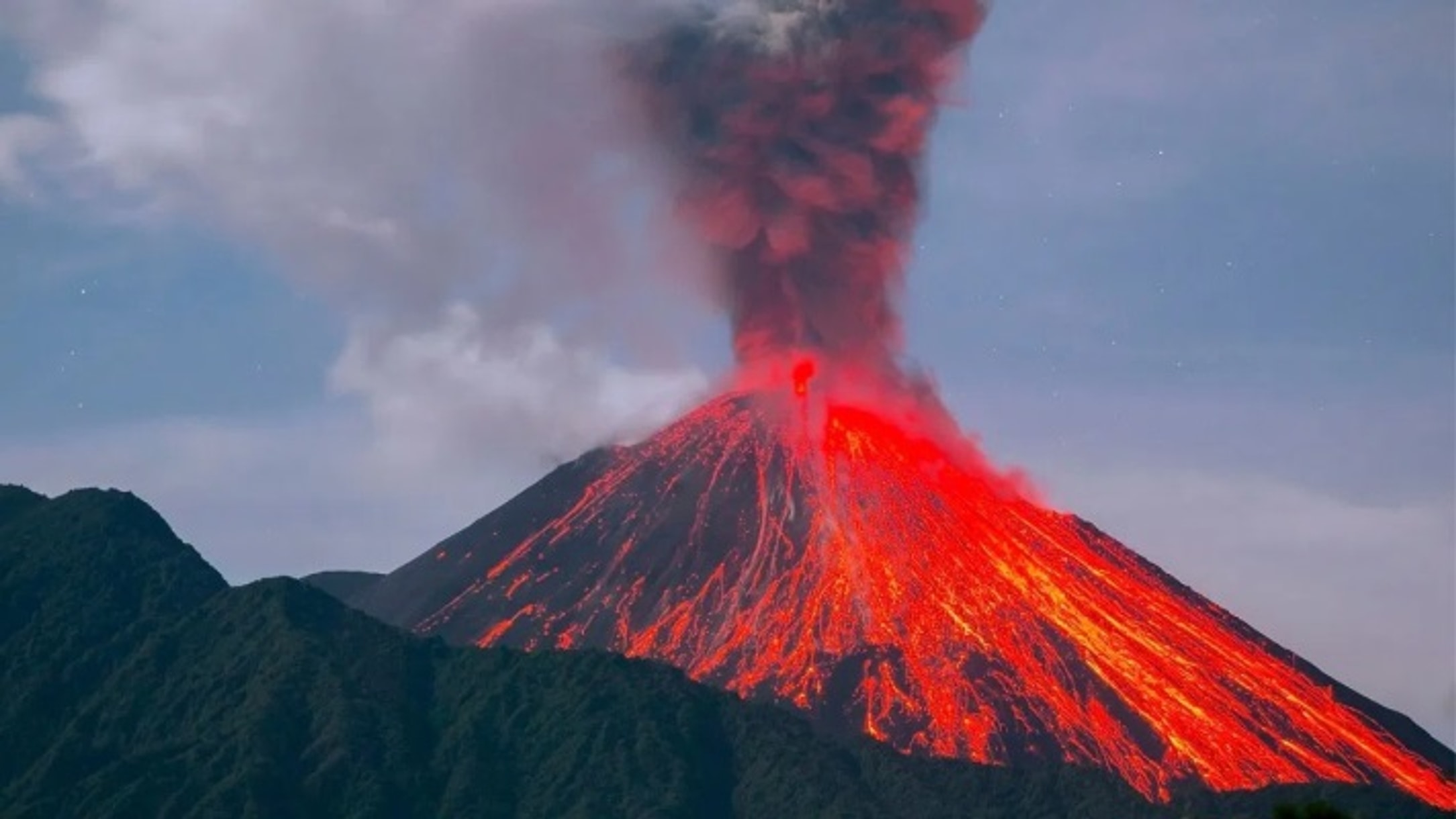 Indonesia volcano erupts, killing 3 and leaving 20 climbers missing