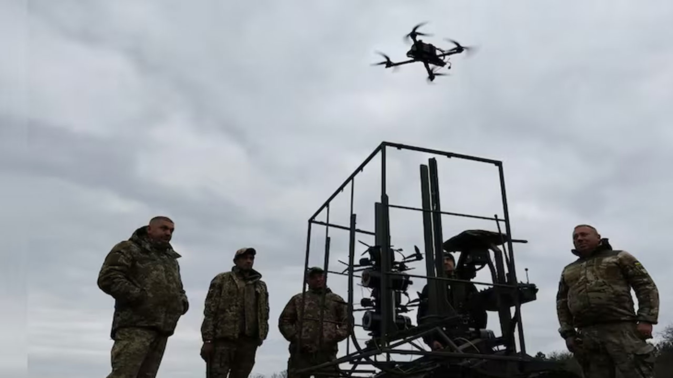 Russia supplying Iran with advanced weapons to counter US, intelligence reports say