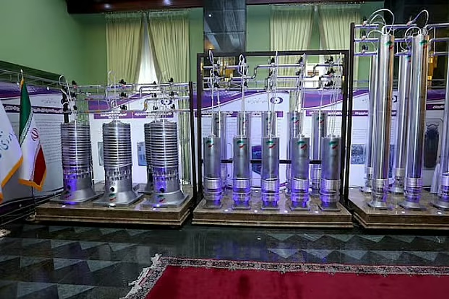 Russian President Putin proposes uranium reserve for IRAN