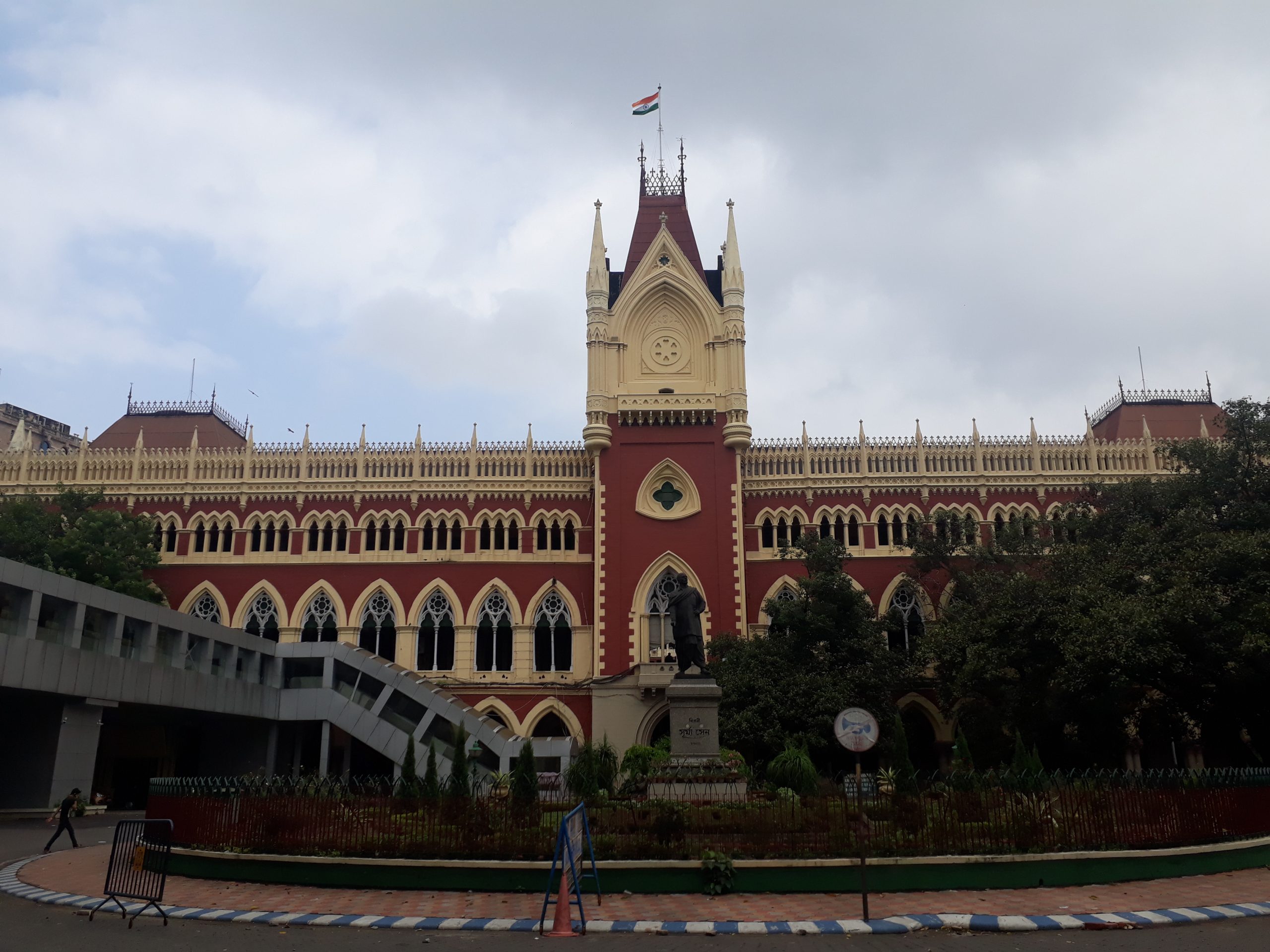 Replacement hero (Wikimedia, CC BY-SA 4.0, Pinakpani) — Suvendu assistant murder — Kolkata judicial framing