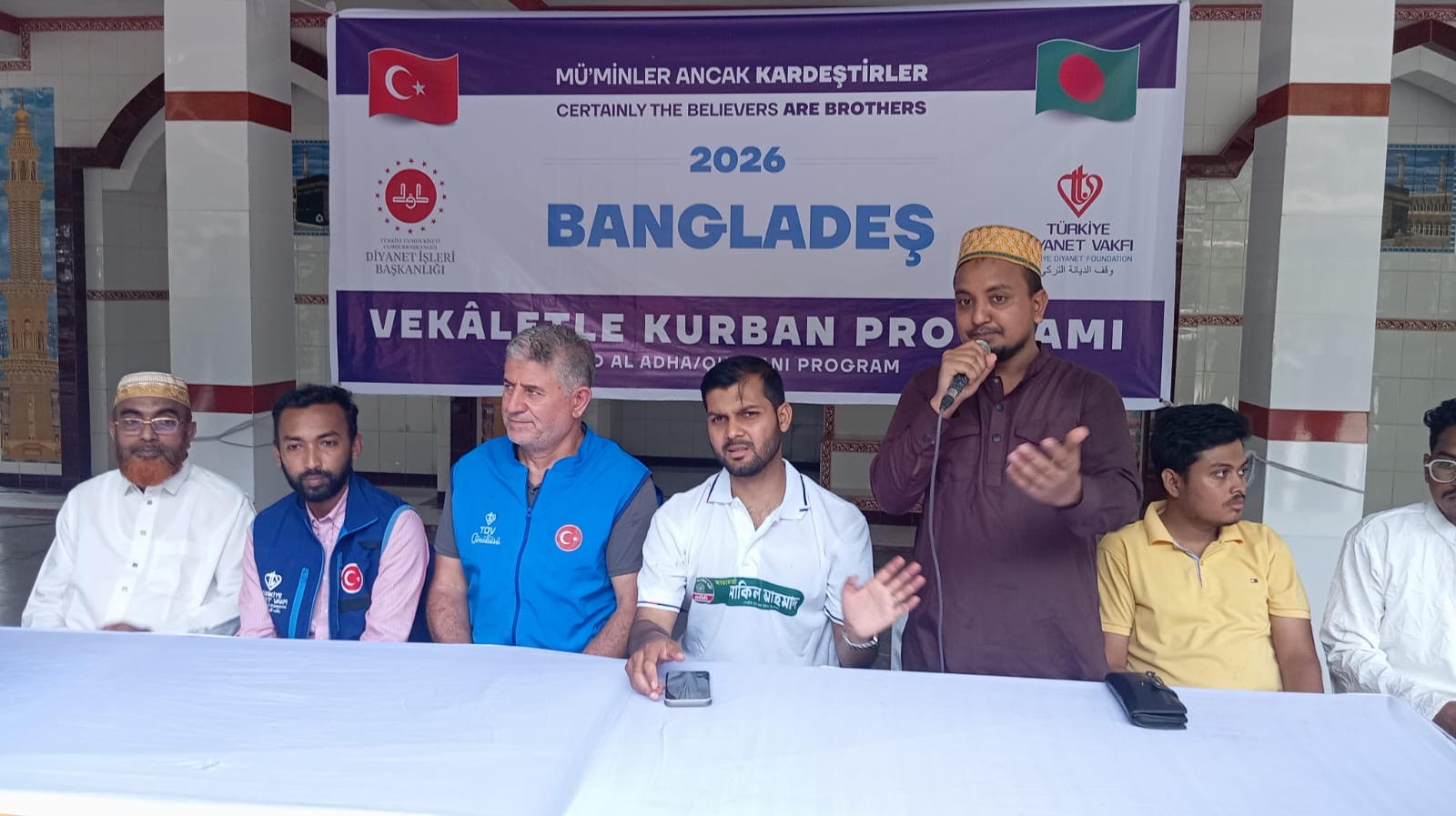 গাংনীতে সুবিধাবঞ্চিতদের জন্য ২৫ টি গরু কোরবানি এনসিপির