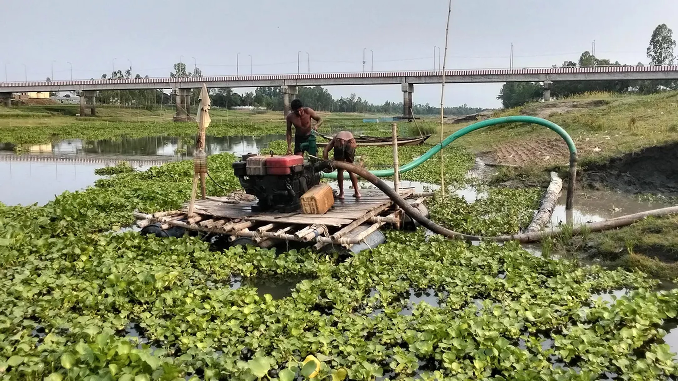 Illegal sand mining threatens 500 million taka bridge in Bogura's Sonatala