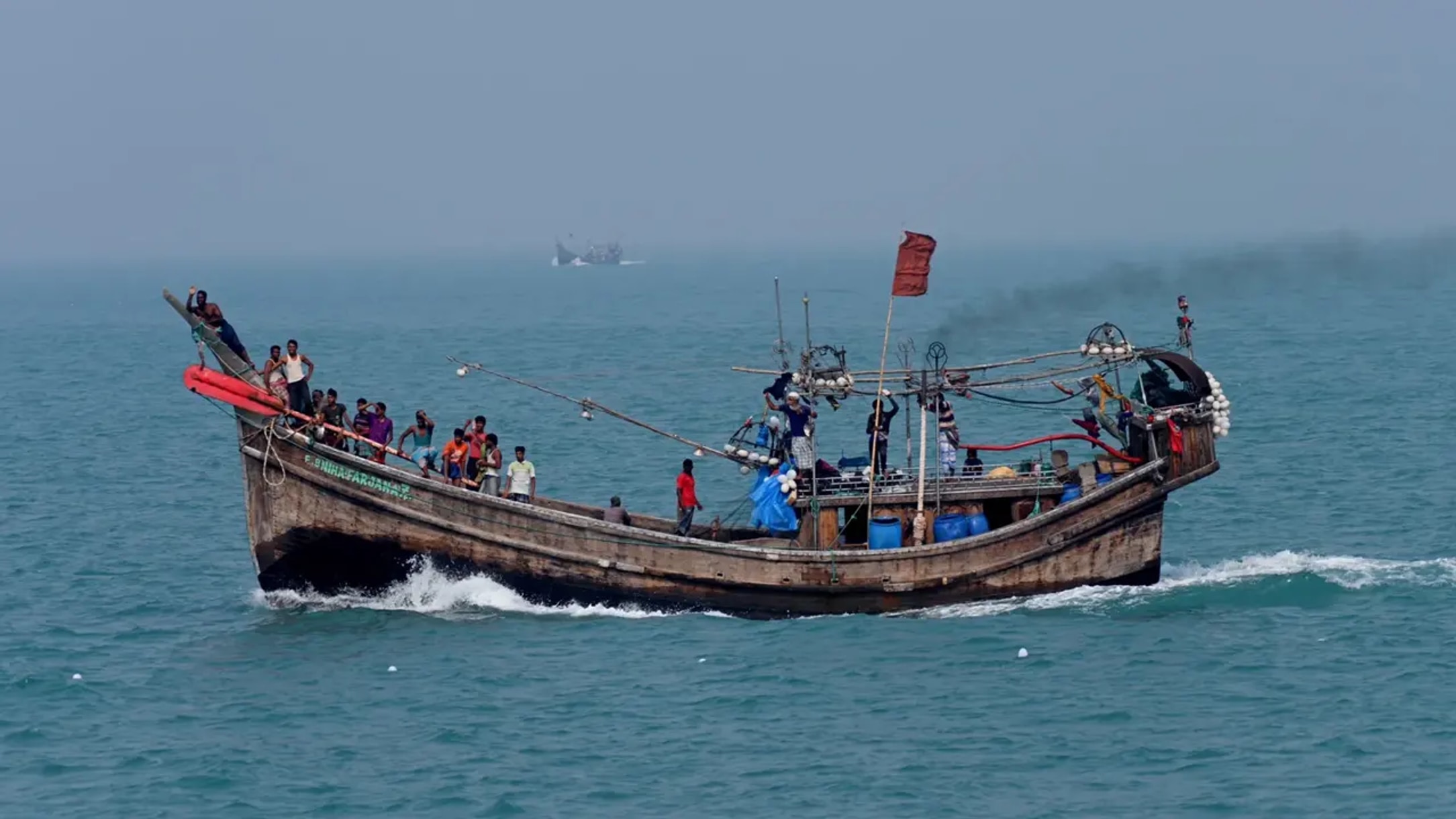 Indian coast guard seizes Cox's Bazar fishing trawler with 28 fishermen