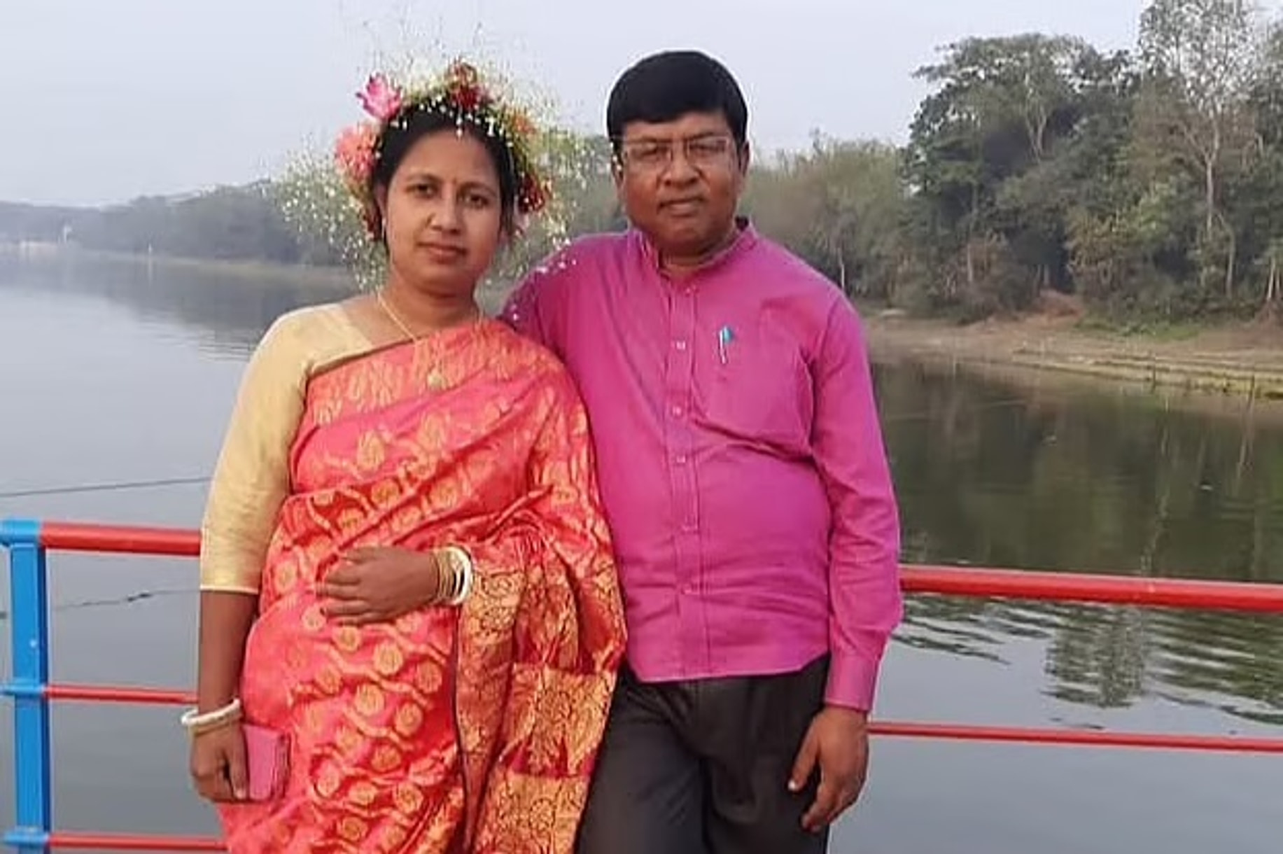 Husband and wife killed in Monirampur road accident
