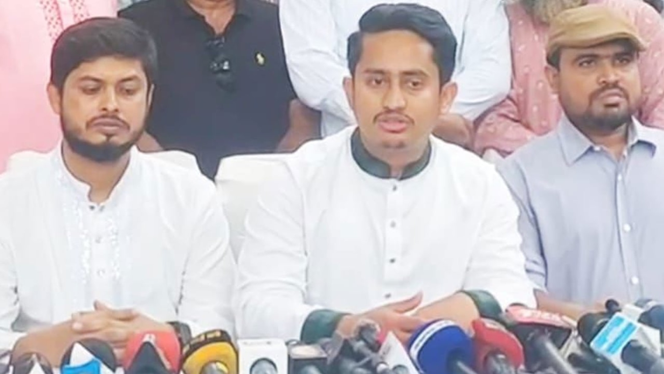 Cocktail explodes near NCP leader Sarjis Alam's venue in Bogura