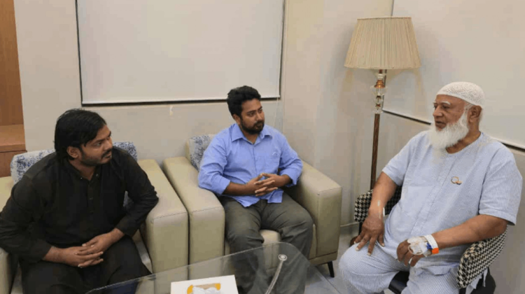 Nahid Islam visits Jamaat chief shafiqur Rahman in hospital