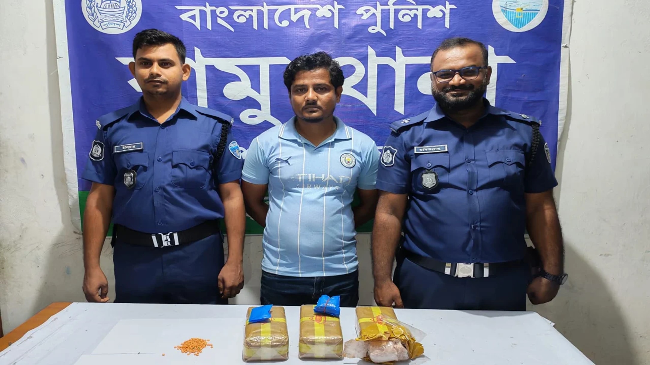 One held with 30,000 yaba pills in Cox's Bazar's Ramu