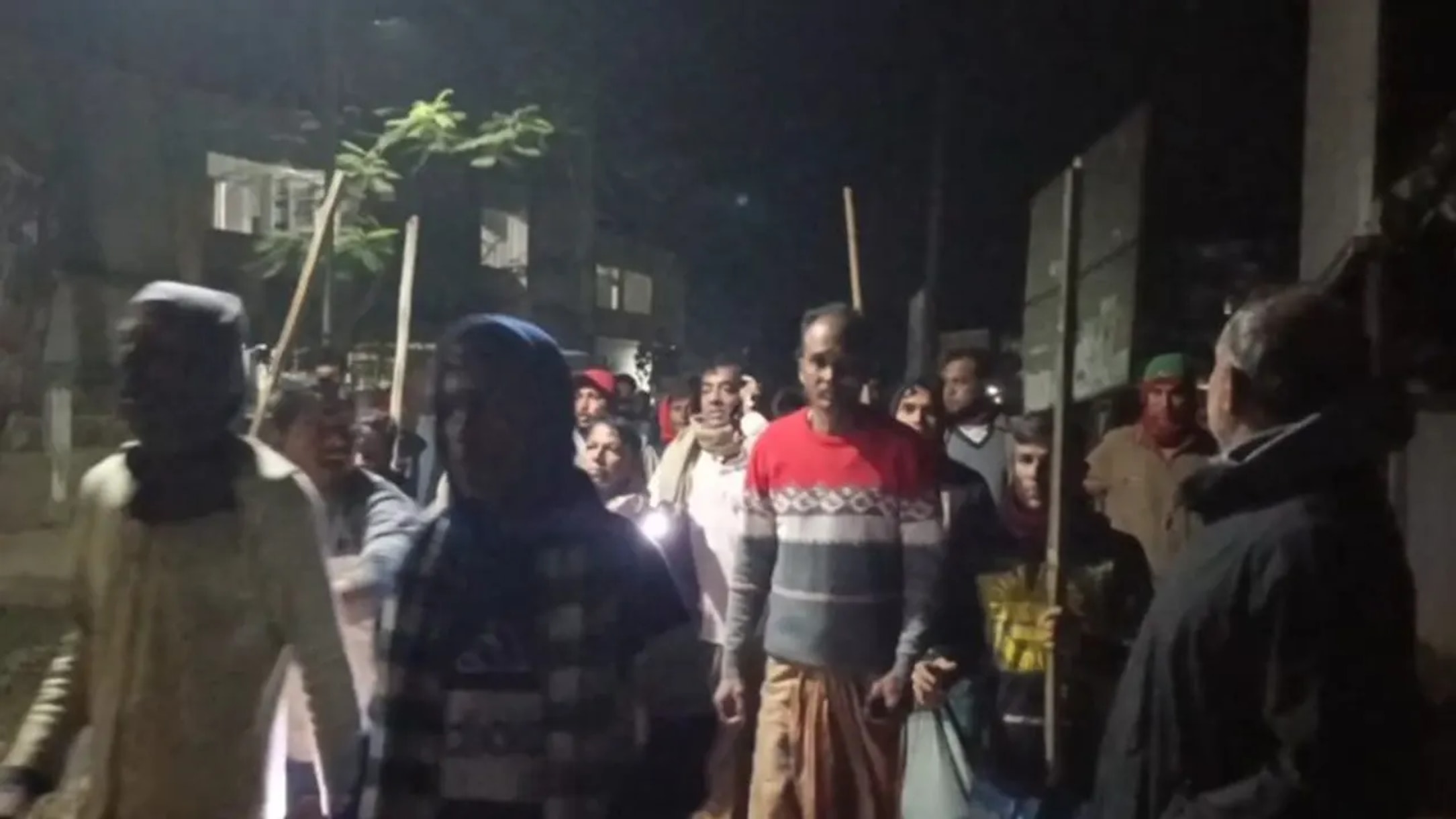 Two BNP factions clash over fishery in Astagram, 4 injured
