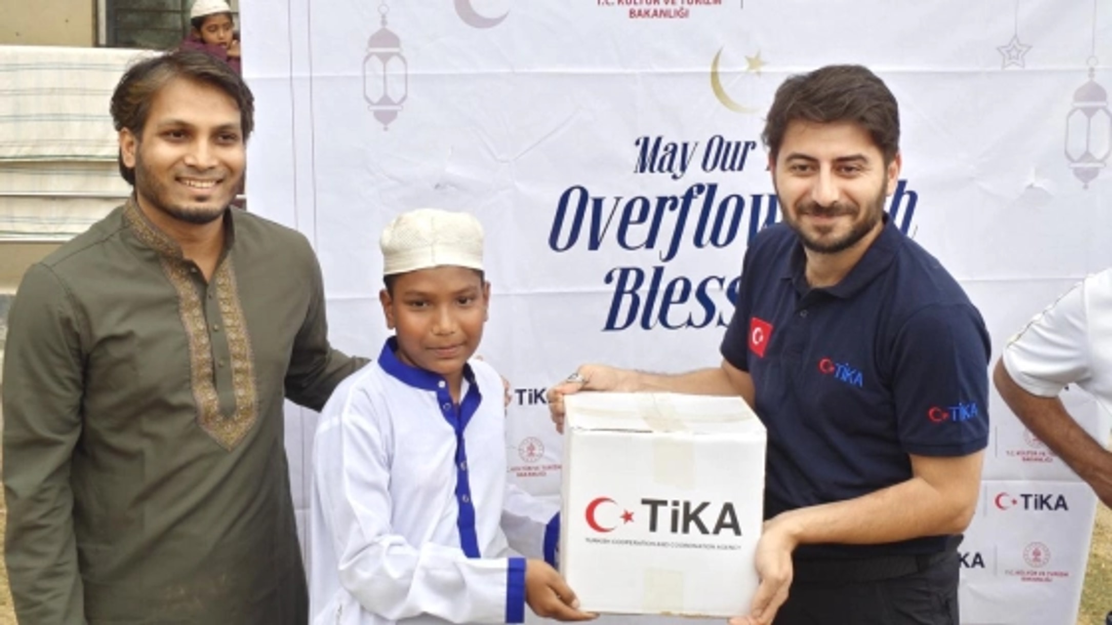 রায়পুরায় ২০০ এতিম শিক্ষার্থী পেলো খাদ্যসামগ্রী