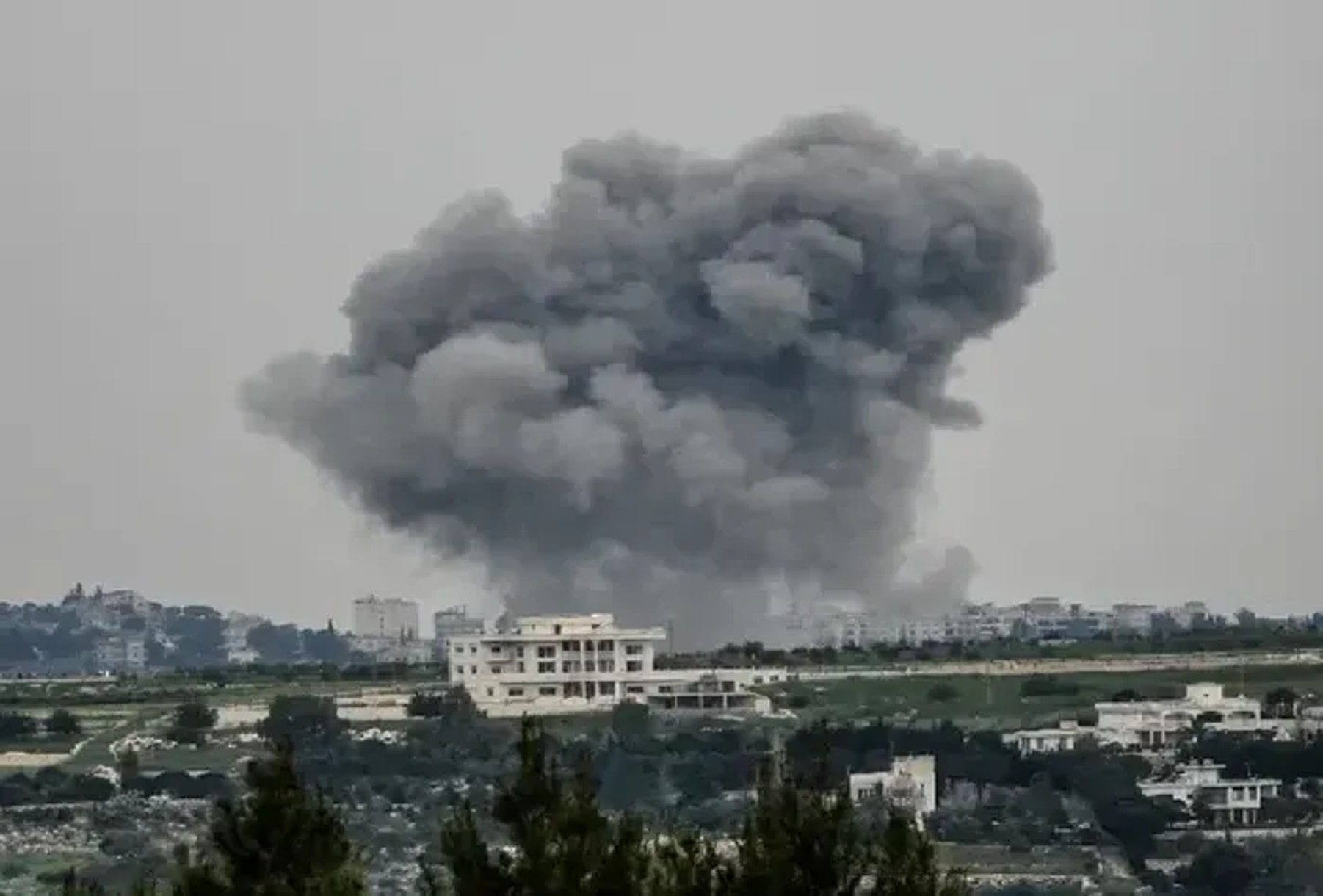 Israel violates ceasefire, 14 killed in Lebanon