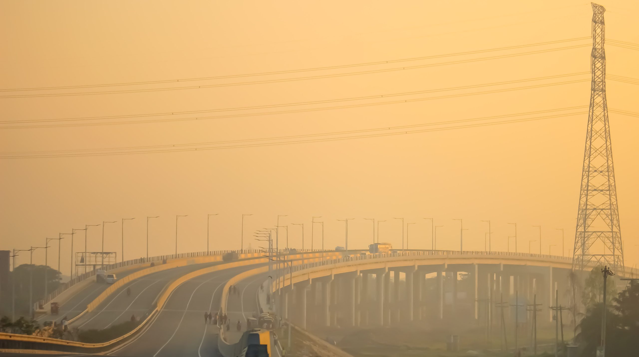 এক্সপ্রেসওয়েতে দুর্ঘটনা