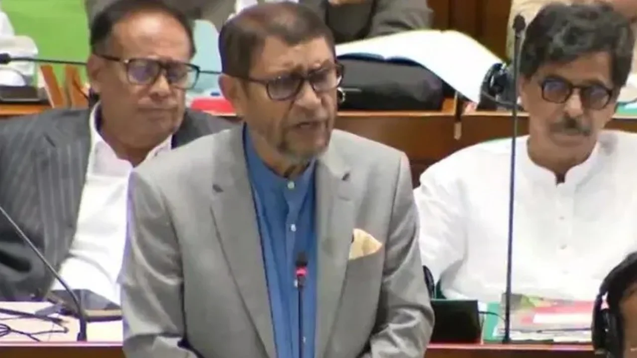 ক্যান্সারের ভয়াল থাবা: বছরে ঝরছে ১ লাখ ১৬ হাজার প্রাণ