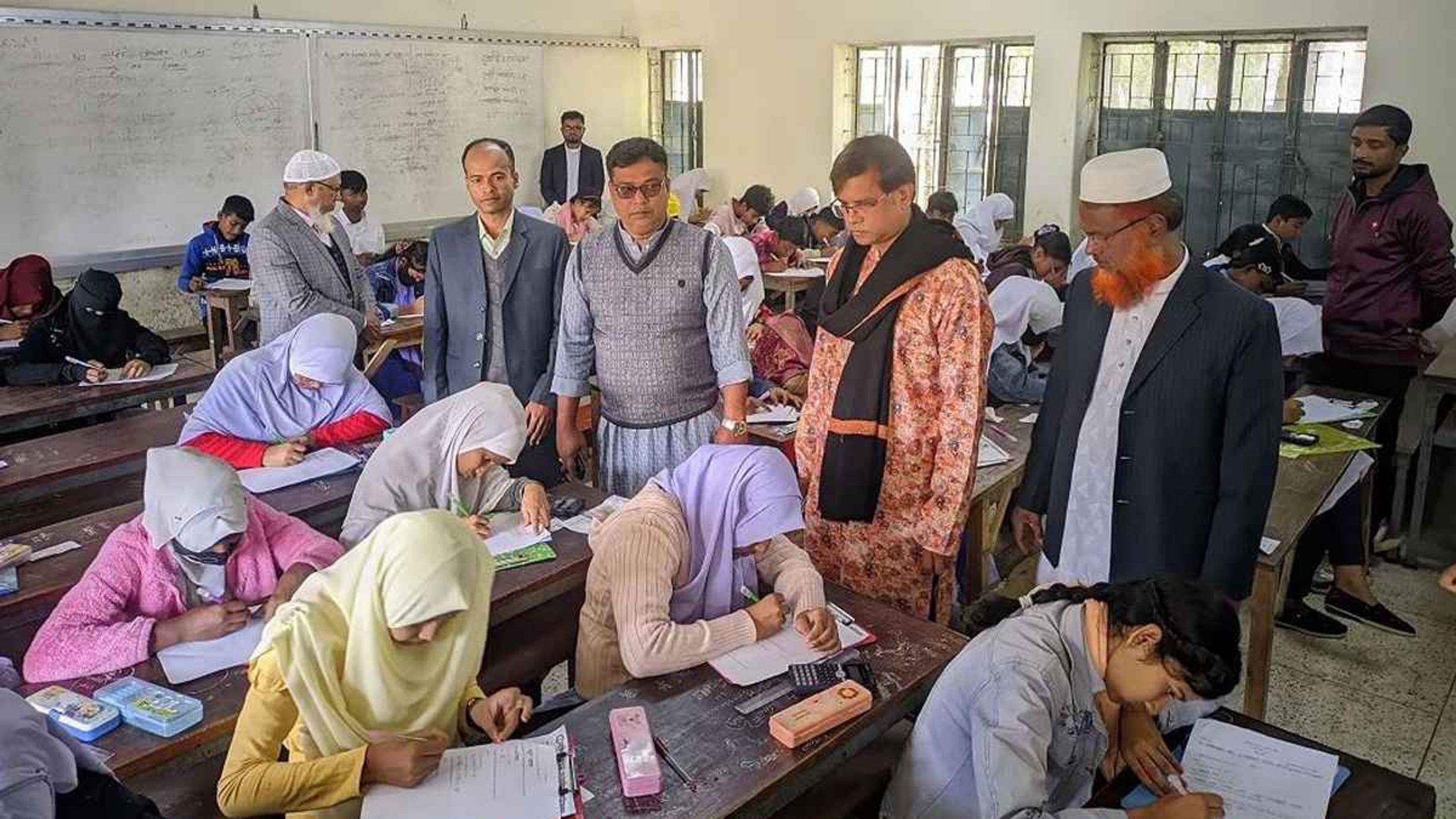 ধামইরহাটে ফাউন্ডেশনের বৃত্তি পরীক্ষা অনুষ্ঠিত