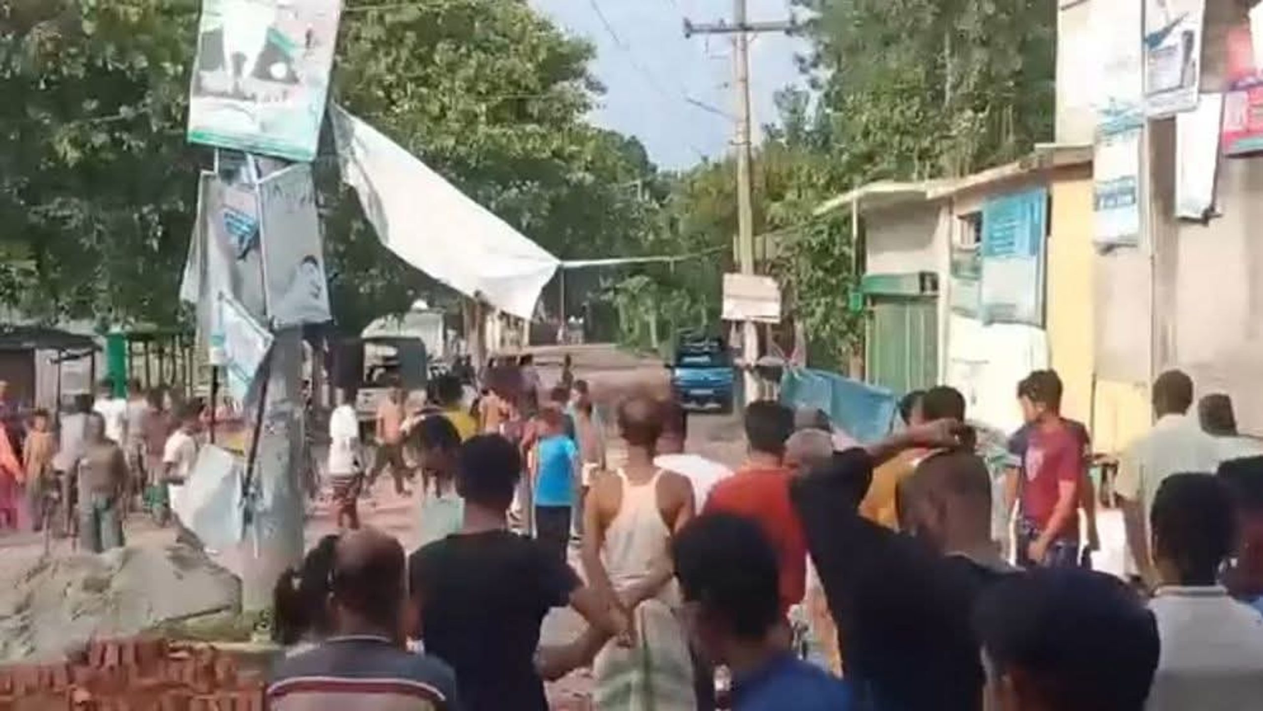 Clash over control of Pabna ferry ghat leaves 10 injured
