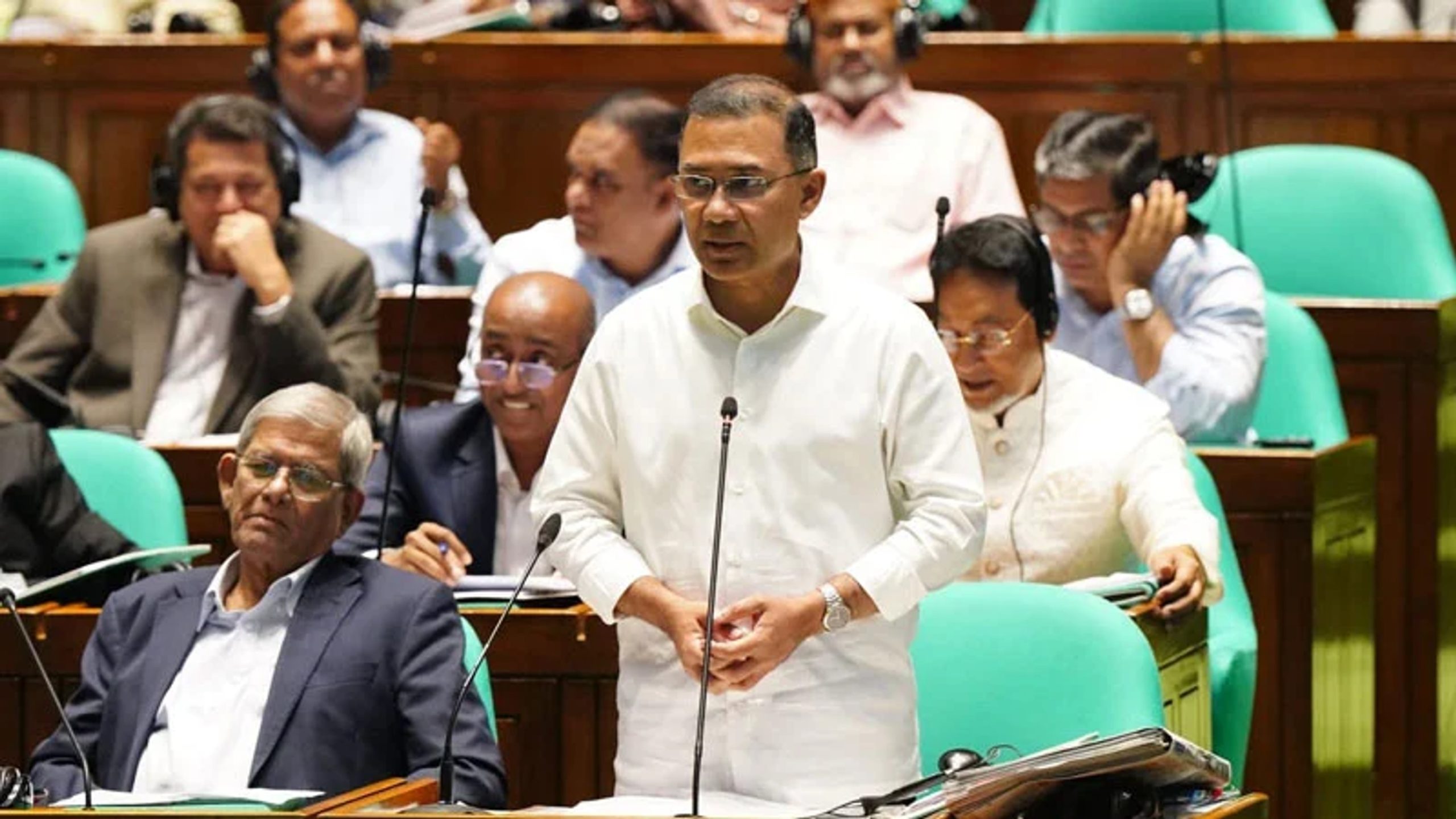 বিরোধীদের আসনের তদারকিতে বিএনপির নারী এমপি কেন, ব্যাখ্যা দিলেন প্রধানমন্ত্রী
