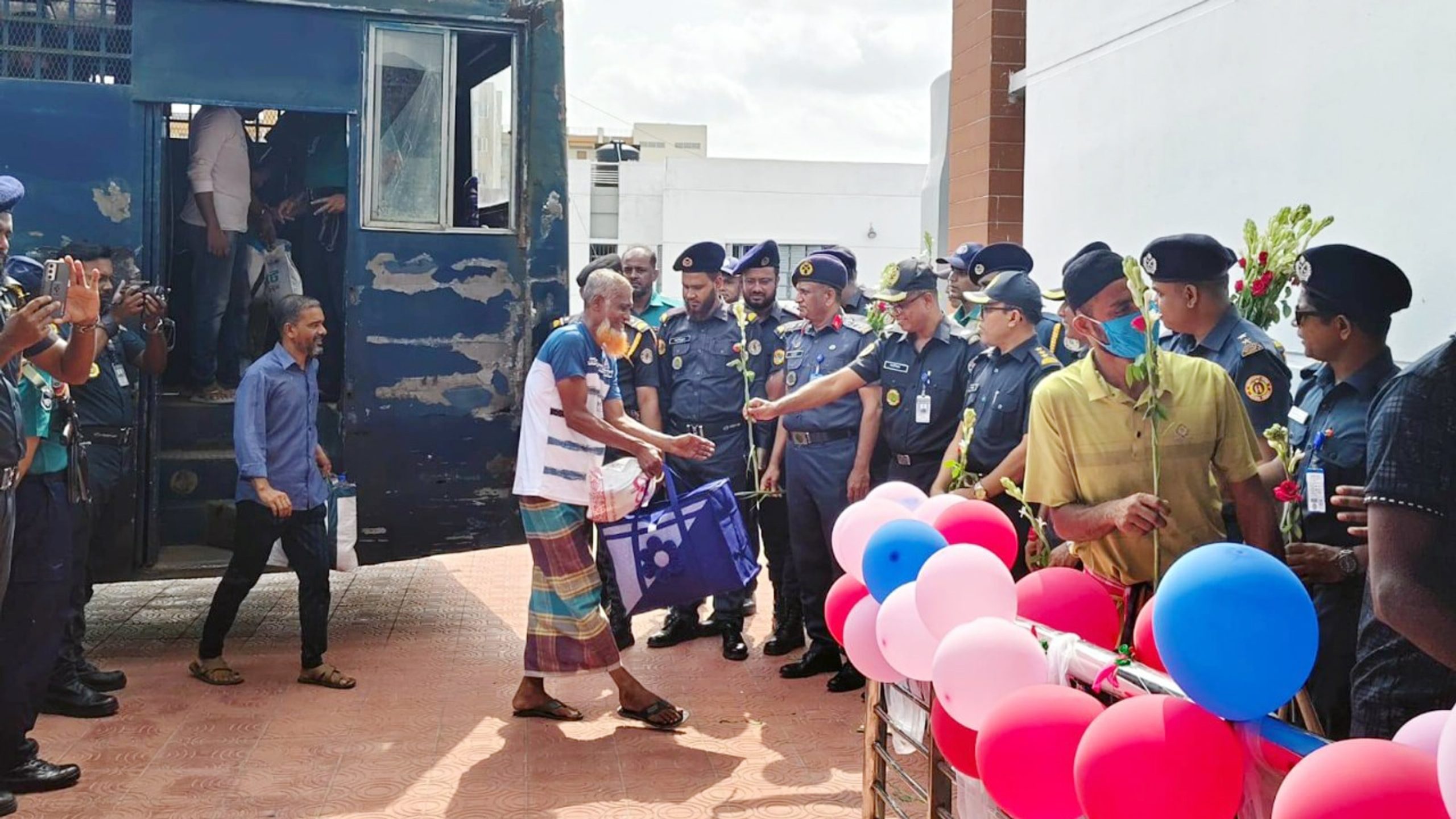 Khulna's new modern prison opens to first inmates