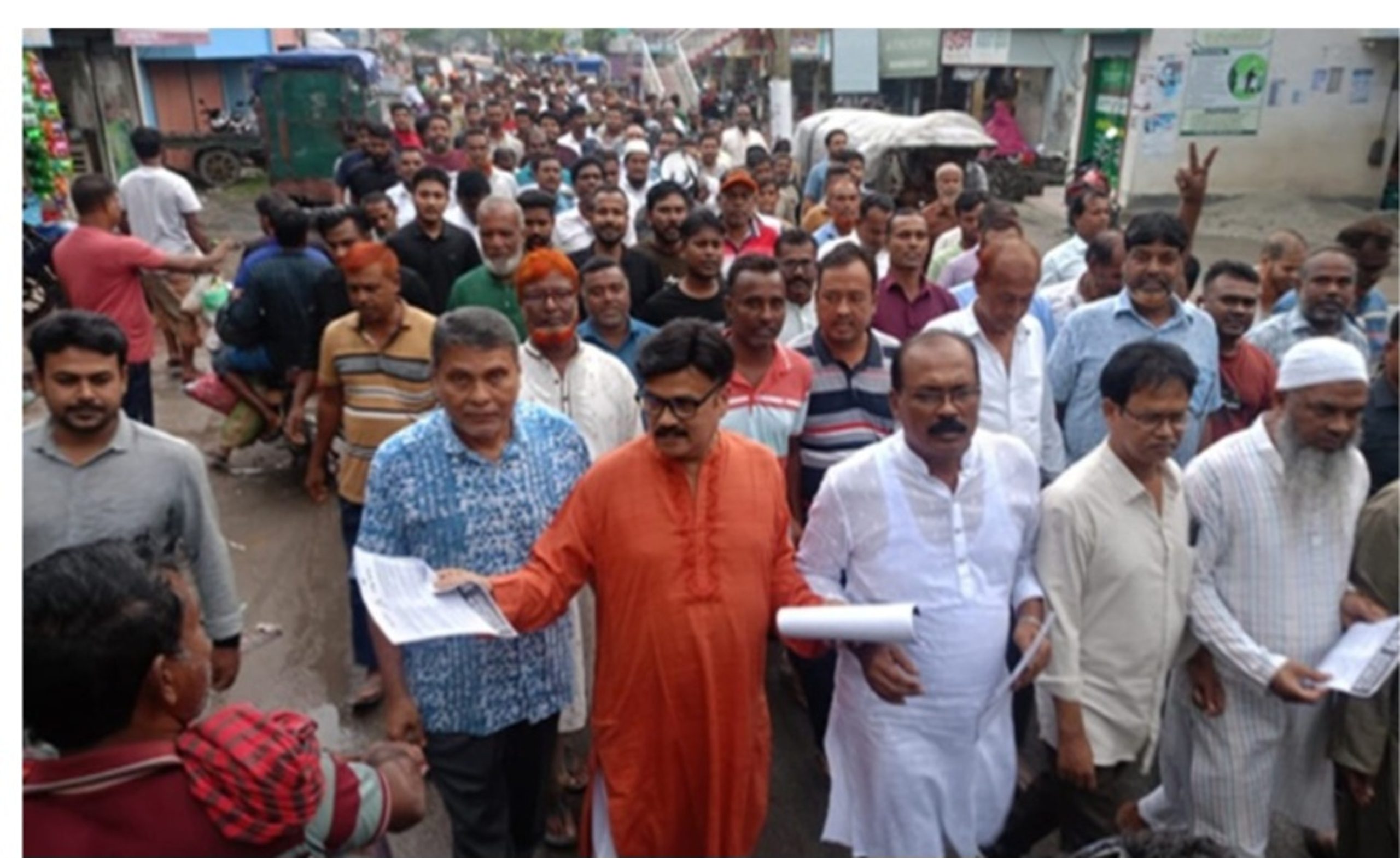 BNP leader Hasan distributes 31-point leaflets in Meherpur