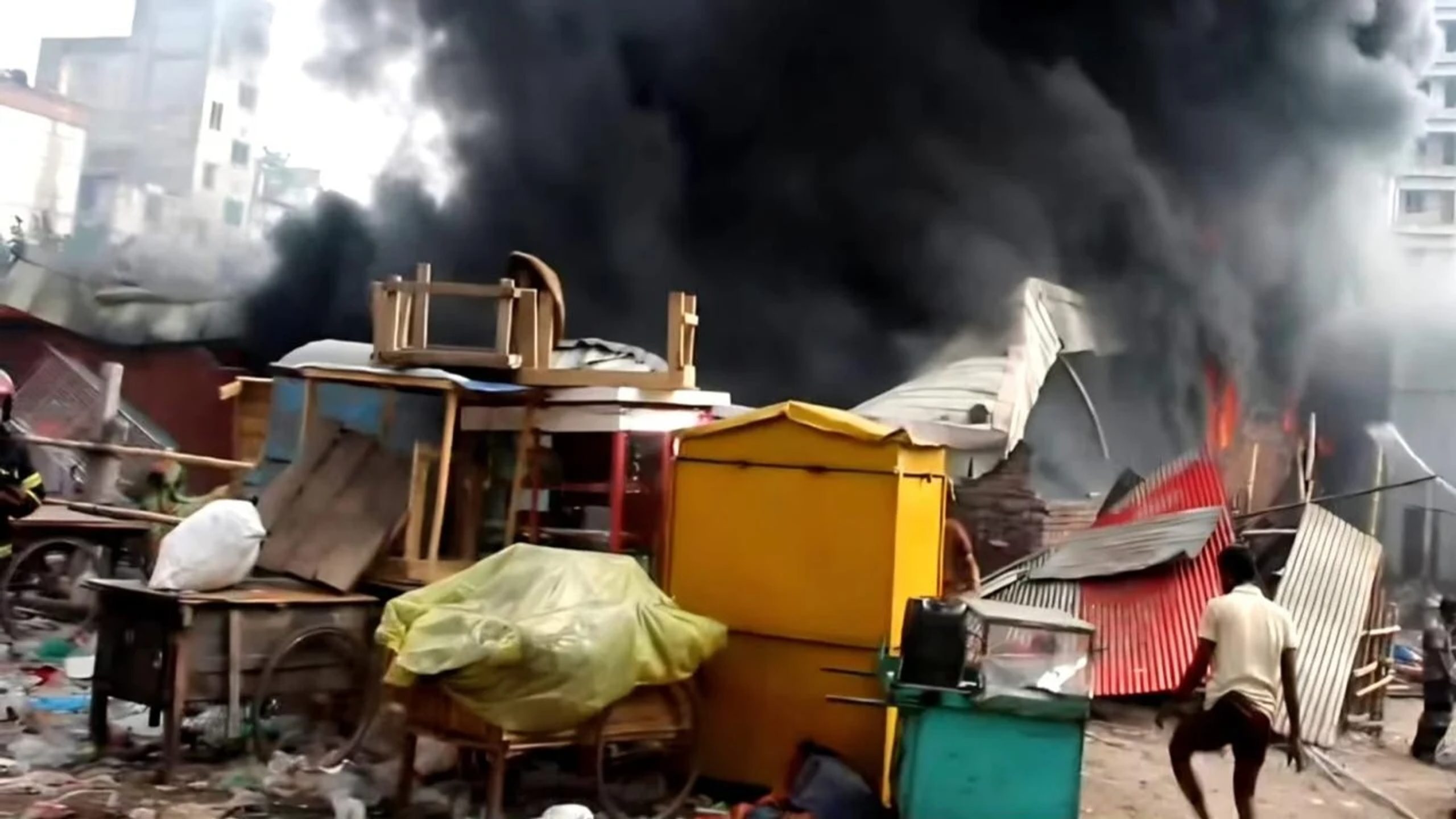 5 bodies pulled from Keraniganj lighter factory fire