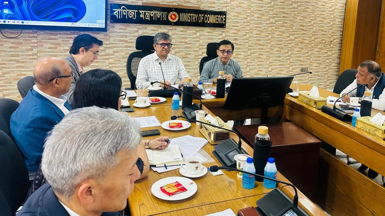 বিনিয়োগকারীদের জন্য অনলাইন  সেবা চালু করছে সরকার: বাণিজ্যমন্ত্রী