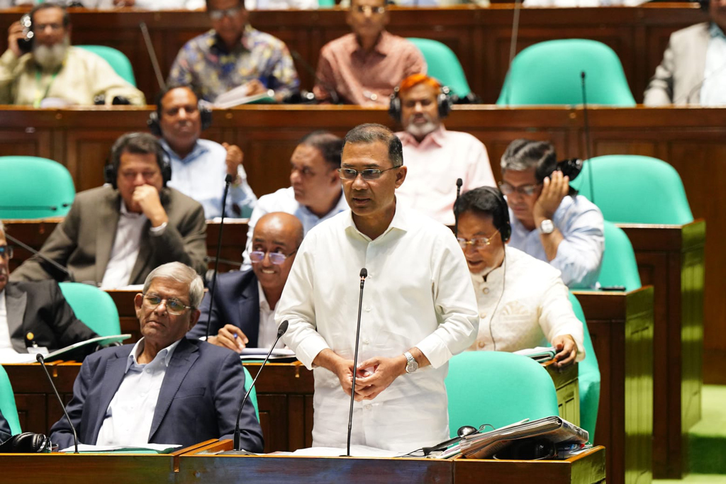 চাকরির জন্য তরুণদের অপেক্ষা করতে হবে না, তারাই কর্মসংস্থান সৃষ্টি করবে: প্রধানমন্ত্রী