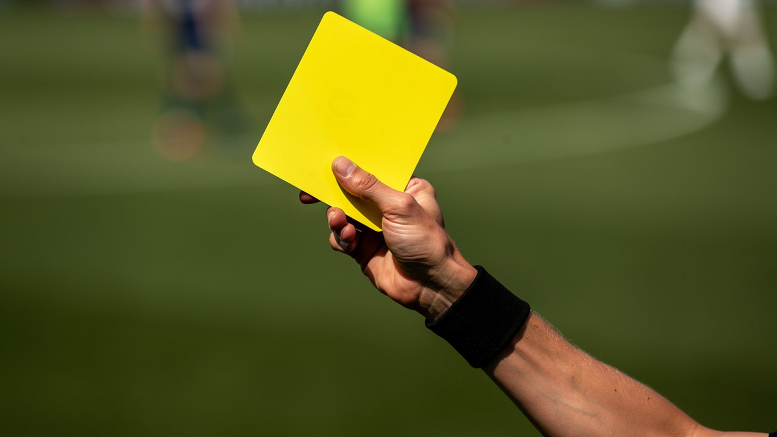 বিশ্বকাপে কোন দল কতটি হলুদ কার্ড দেখেছে