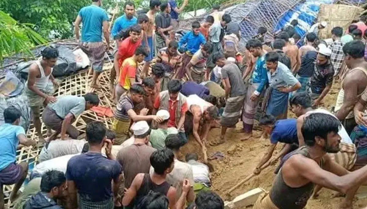 পাহাড় ধ্বসে ৩ ছাত্রের মৃত্যু ১৪ জন উদ্ধার, নিখোঁজ অনেকেই