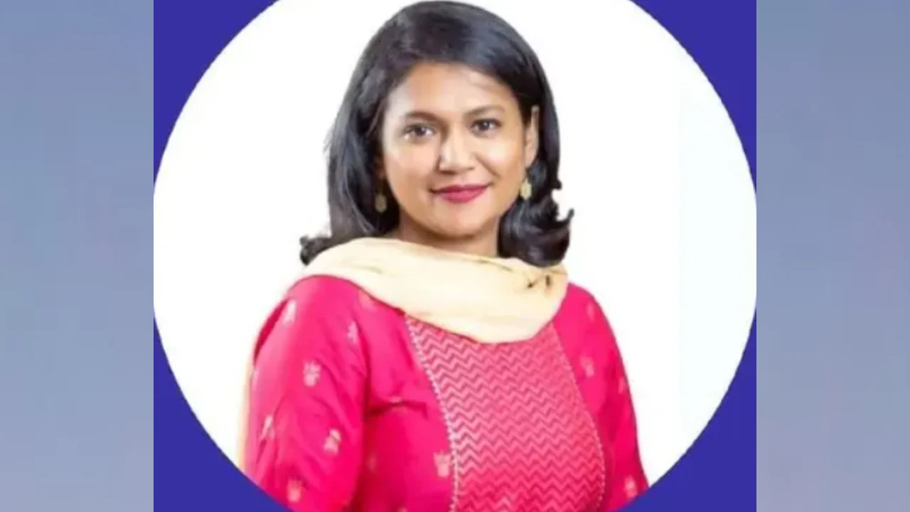 জুলাই শহীদদের ব্যঙ্গ করে চাকরি খোয়ালেন সেই জিনাত জোয়ার্দার