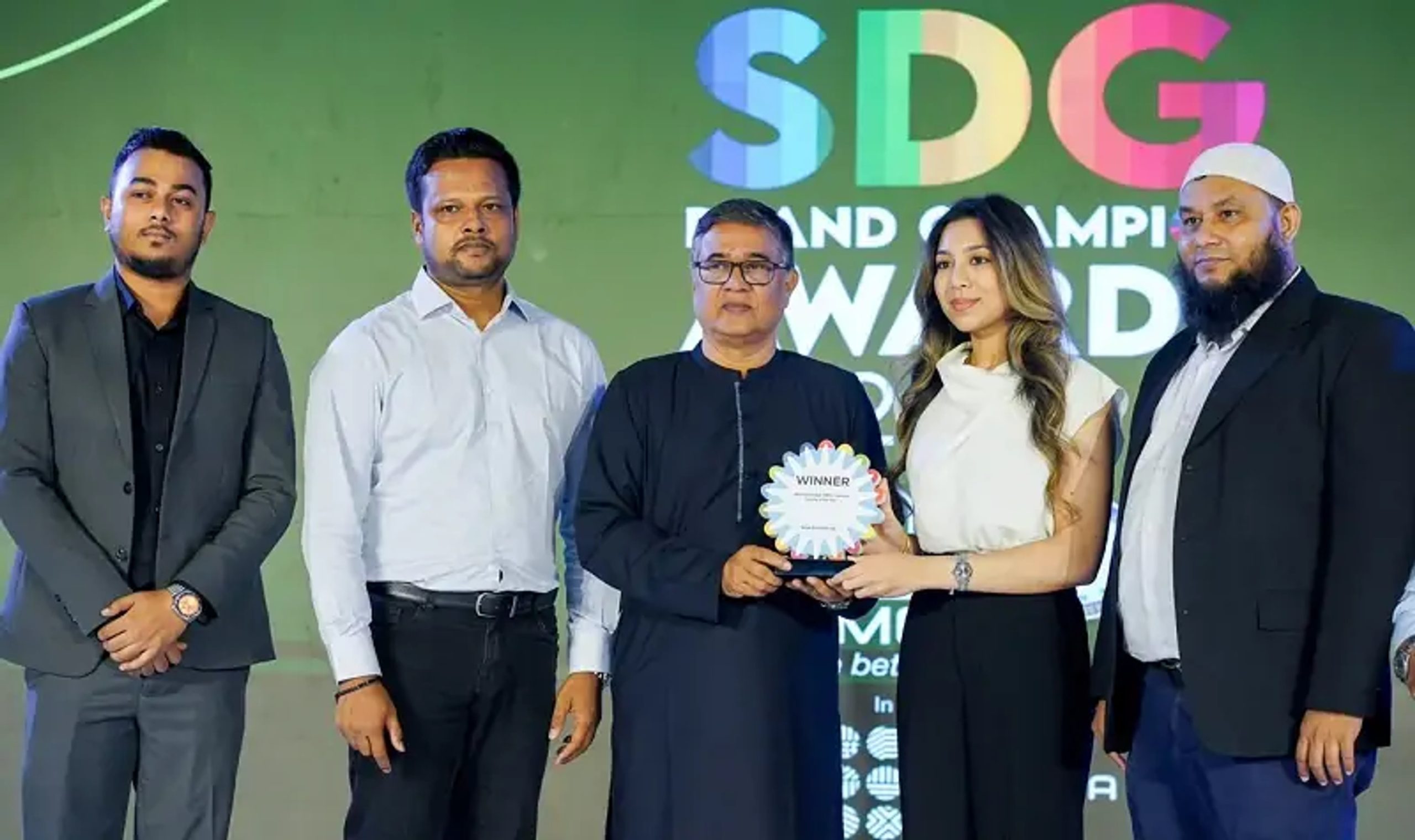 টেকসই উৎপাদনে আন্তর্জাতিক স্বীকৃতি পেল ইভিটেক্স ড্রেস শার্ট লিমিটেড