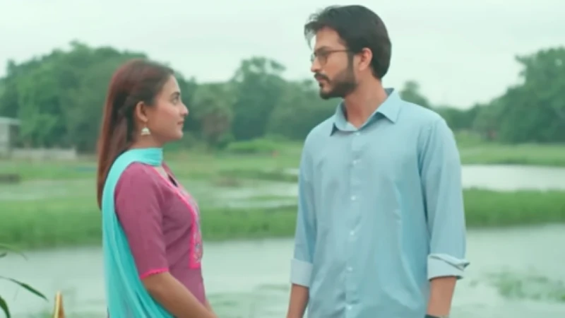 ইয়াশ রোহানের প্রেমে তটিনী!