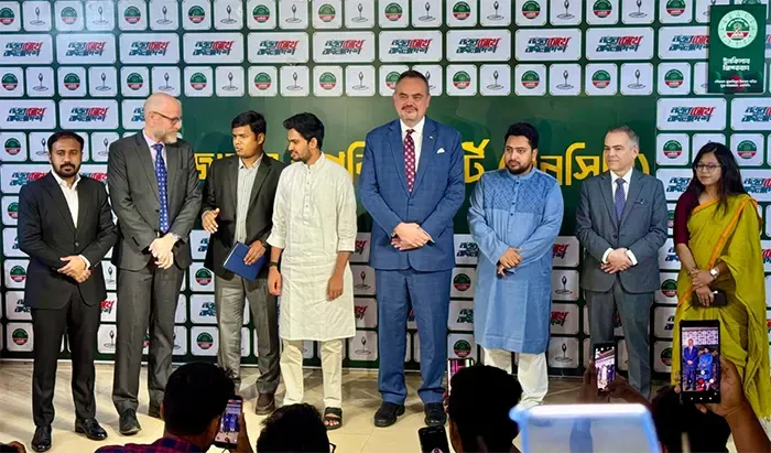 এনসিপি সঙ্গে মার্কিন রাষ্ট্রদূতের বৈঠক; গণতান্ত্রিক উত্তরণ ও সংস্কার নিয়ে আলোচনা