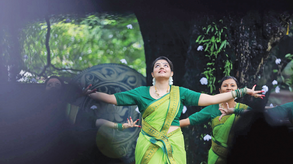 নৃত্যানুষ্ঠান: নাচের ছন্দে ও তালে হবে বর্ষা উদ্‌যাপন