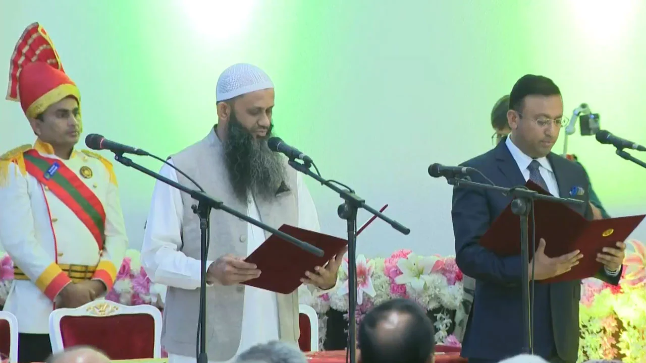 শপথ নিলেন দুই প্রতিমন্ত্রী