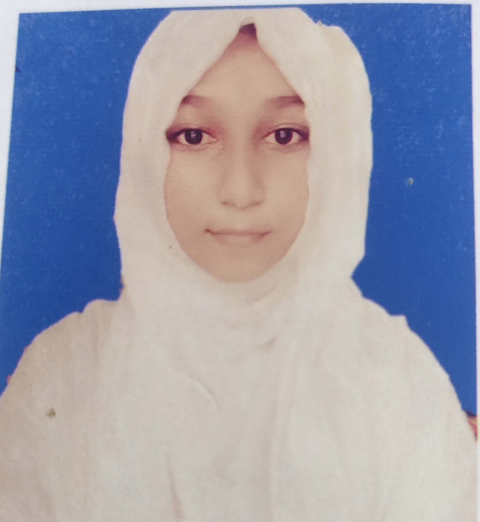 চৌগাছায় বাবার লাশ রেখে পরীক্ষা দেয়া ঋতু এসএসসিতে জিপিএ-৫ পেয়েছে। শংকায় উচ্চ শিক্ষা।