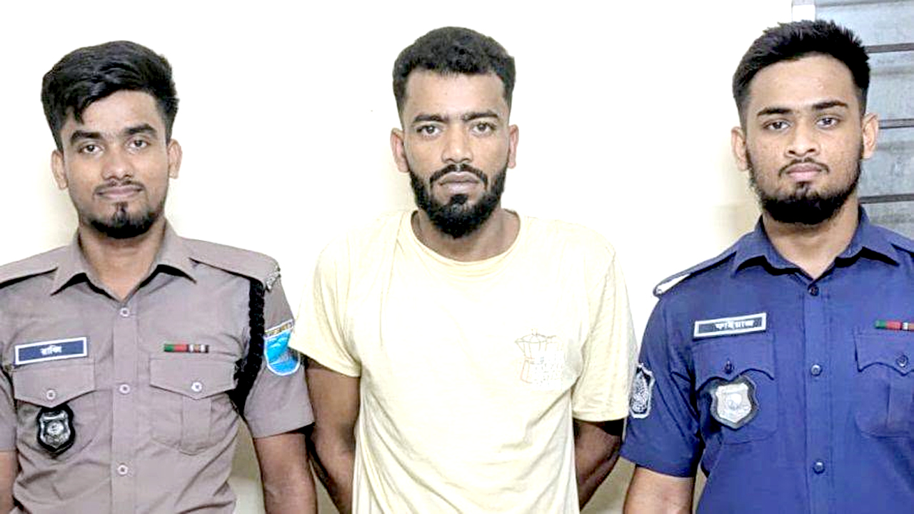 সালথায় আজিজুর হত্যা মামলার প্রধান আসামি গ্রেফতার