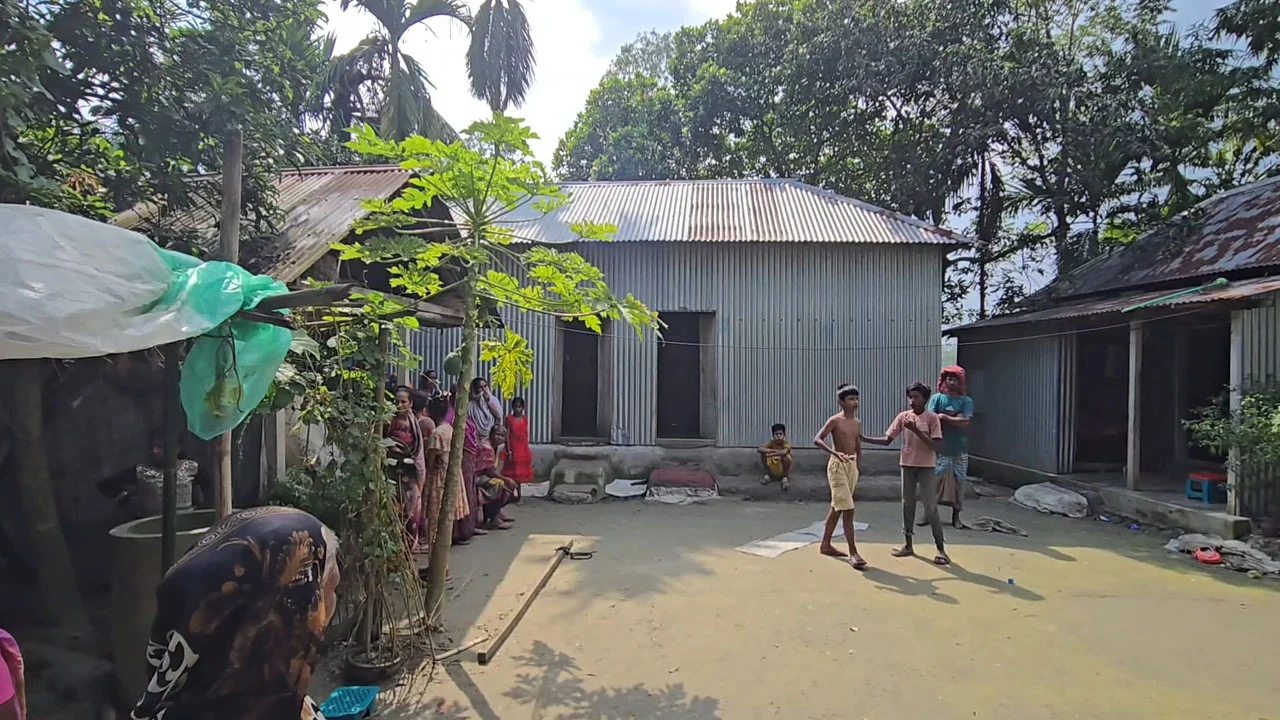 মির্জাপুরে বসতঘর থেকে মা-মেয়ের লাশ উদ্ধার
