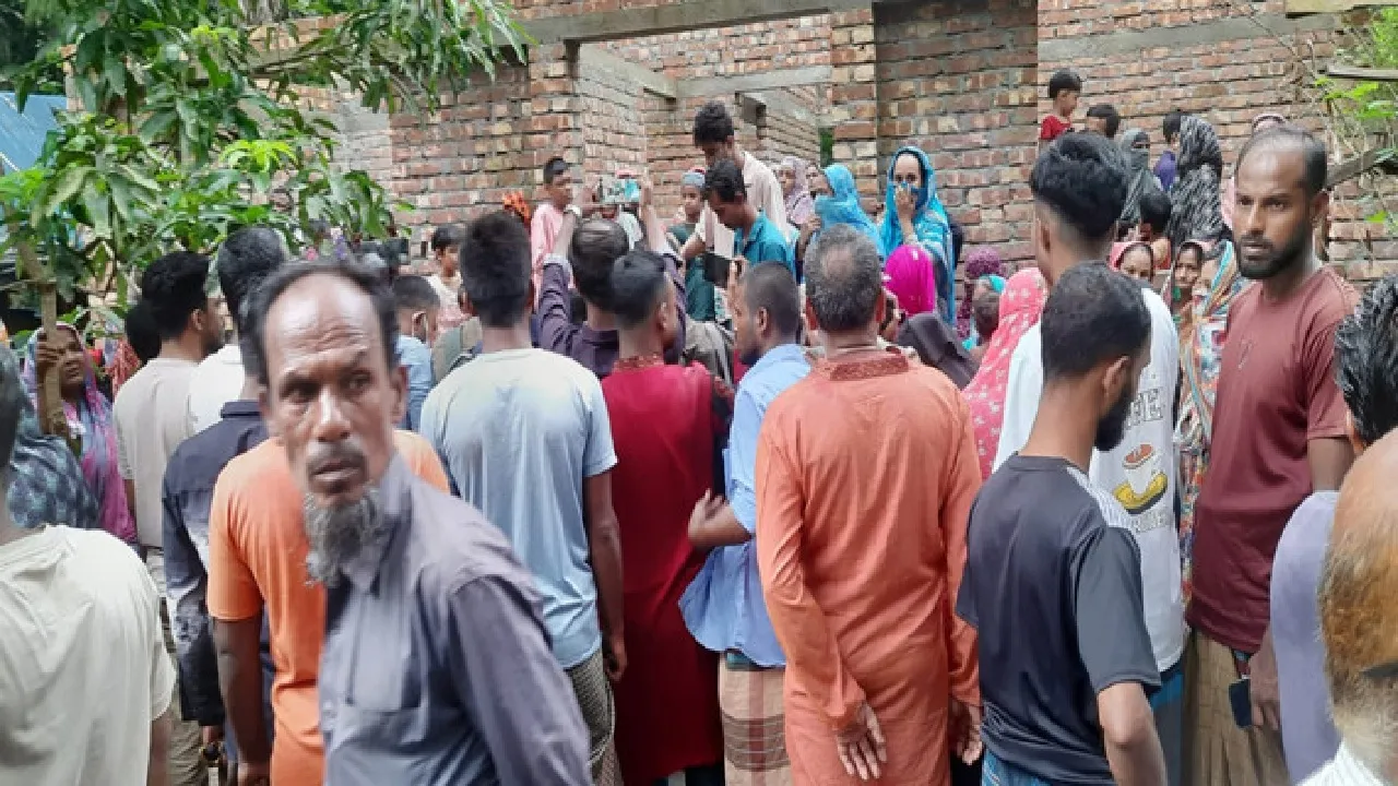 বাগেরহাটের কচুয়ায় একই পরিবারের ৩ জনের মরদেহ উদ্ধার