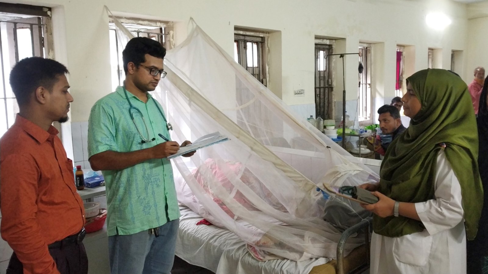 ডেঙ্গুতে ৩ জনের মৃত্যু, হাসপাতালে ভর্তি ৯৯৪