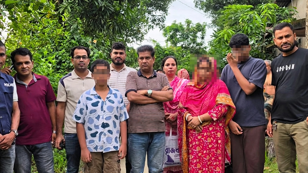 চাঁদপুরের পলাতক স্বর্ণ ব্যবসায়ী পিন্টু দাস চট্টগ্রামের পটিয়ায় আটক