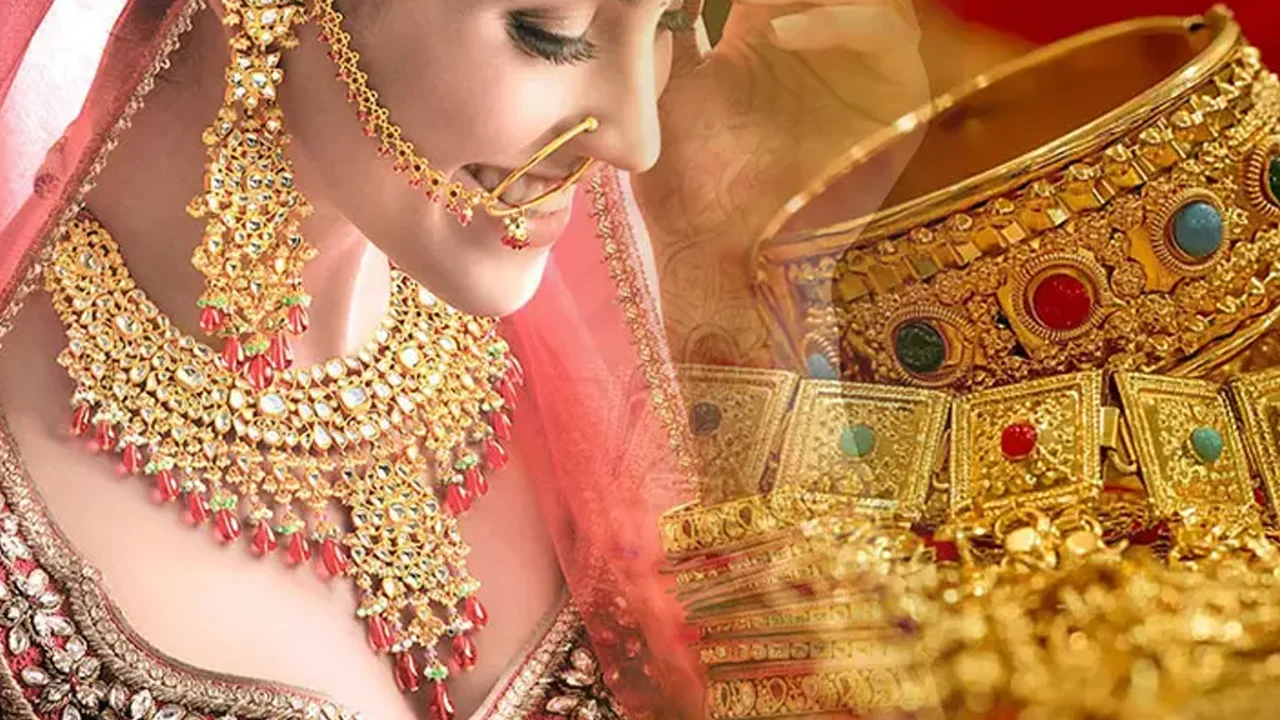টানা তিন দফা বাড়ার পর কমল স্বর্ণের দাম