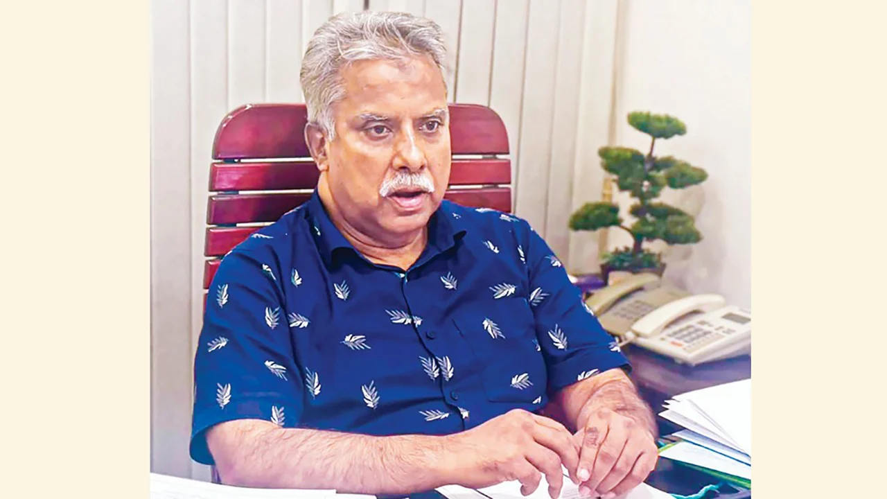বহুমাত্রিক চ্যালেঞ্জে পোশাক খাত