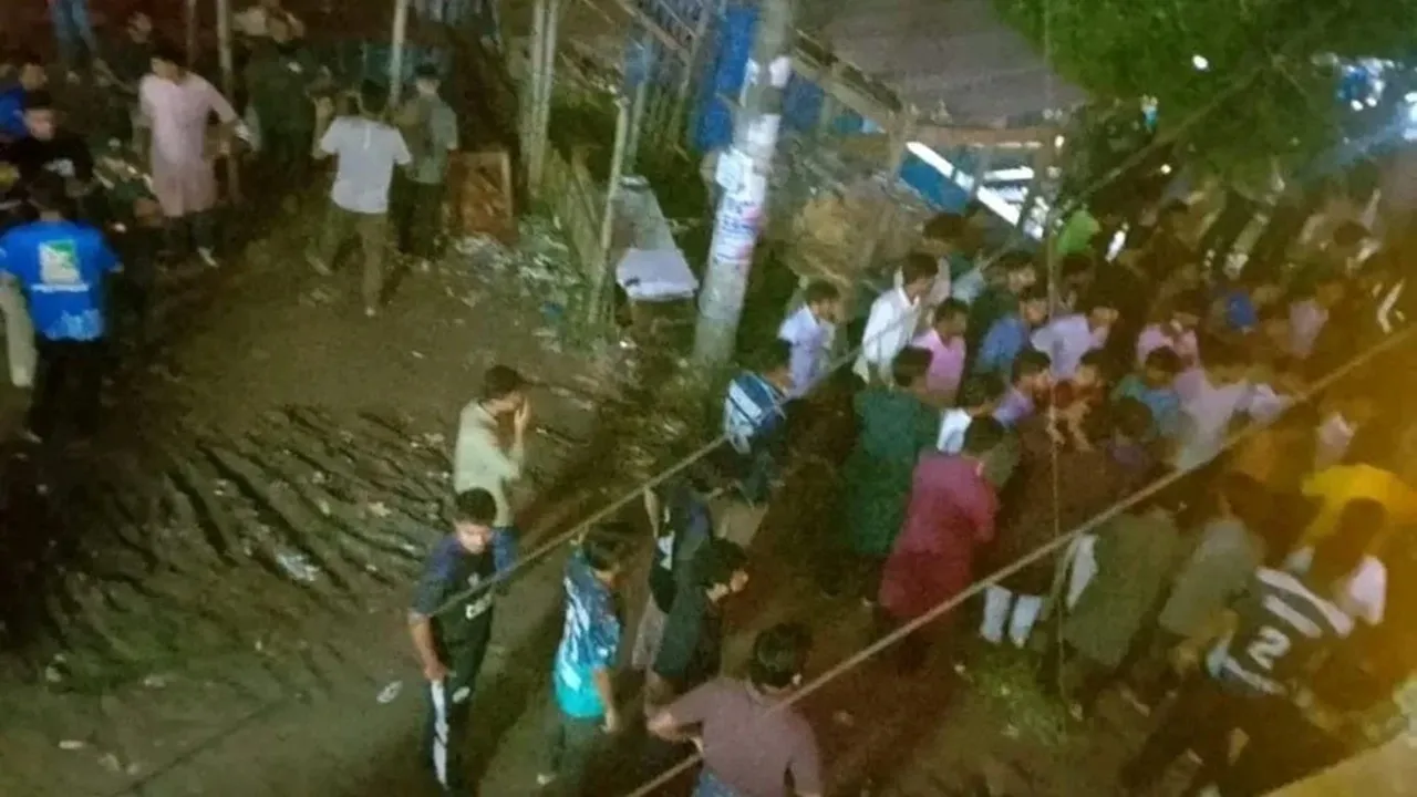 ববিতে দুই বিভাগের শিক্ষার্থীদের ধাওয়া-পাল্টা ধাওয়া
