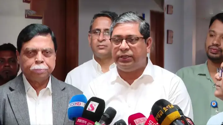 ইউপি তফসিল নিয়ে সরকারের সঙ্গে আলোচনা করেনি ইসি